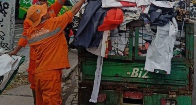 Sampah tahun baru tangsel