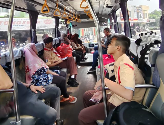 Bus sekolah tangsel disabilitas