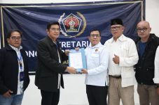 Hendry CH Bangun