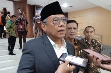 Belanja seremonial Tangsel