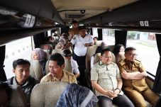 Gubernur Banten Trans
