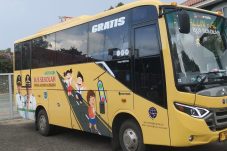 Bus sekolah gratis Tangsel