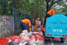 penanganan sampah Tangsel akhir tahun