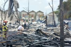 Kebakaran proyek Sumarecon Tangerang