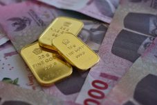 Emas batangan Antam berbagai ukuran dengan update harga emas Antam terbaru Jumat 30 Januari 2026