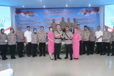 AKBP Boy Jumalolo resmi dilantik sebagai Kapolres Tangerang Selatan dalam acara pisah sambut pejabat Polda Metro Jaya yang dipimpin Kapolda Irjen Pol Asep Edi Suheri di Gedung Promoter Polda Metro Jaya.