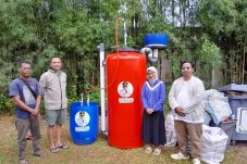 Bantuan toren Pupuk Organik Cair dan biogas dari Gubernur Banten Andra Soni untuk Bank Sampah di Tangerang Selatan sebagai solusi pengolahan sampah organik rumah tangga
