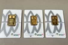 Harga emas batangan Antam hari ini Selasa 20 Januari 2026 tembus Rp2,7 juta per gram