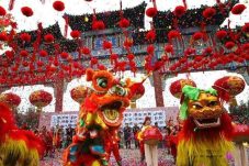 Suasana perayaan Imlek 2026 dengan lampion merah dan dekorasi khas Tahun Baru Imlek di Indonesia