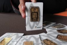 Harga emas Antam hari ini Senin 26 Januari 2026 tembus Rp2,9 juta per gram berdasarkan data resmi Logam Mulia