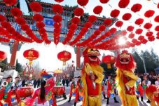 Lampion merah menghiasi suasana Imlek 2026 yang penuh harapan