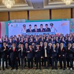 Pengurus KONI Kota Tangerang Selatan 2025-2029 berfoto bersama usai pelantikan di Swiss-Belhotel Serpong.