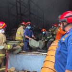 Kebakaran gudang pestisida di kawasan Taman Tekno 2 Kota Tangerang Selatan