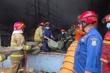 Kebakaran gudang pestisida di kawasan Taman Tekno 2 Kota Tangerang Selatan