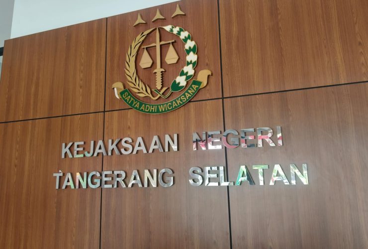 Kantor Kejaksaan Negeri Tangerang Selatan yang tengah menangani dugaan suap Rp10 juta terkait Loka Padel dan oknum Satpol PP Tangsel.